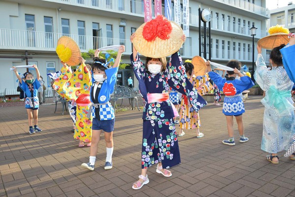 夕べの集い フォトダイアリー 学校法人 梅花学園 梅花幼稚園 大阪府豊中市の幼稚園 夕べの集い フォトダイアリー 学校法人 梅花学園 梅花幼稚園 大阪府豊中市の幼稚園